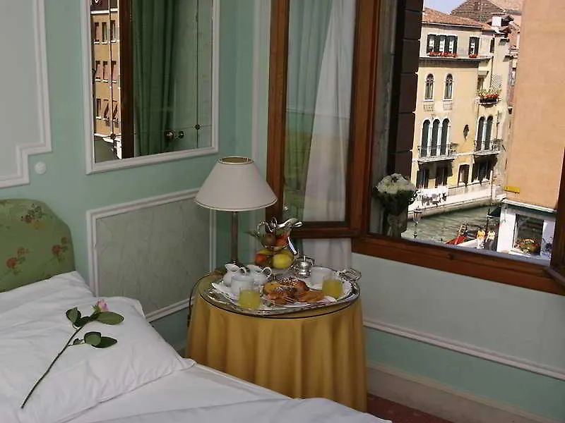 Hotel Arlecchino Venedig