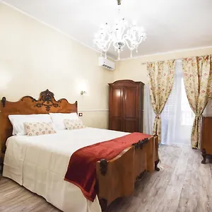 Luxury Via Genova , Palermo Italien