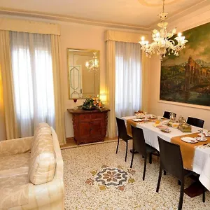 Ca Del Modena Only ** Benátky