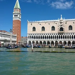 In Back To San Marco Venecia
