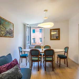 Savoia E Jolanda Venecia