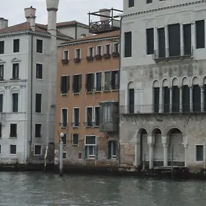Leon Bianco On The Grand Canal *** Benátky