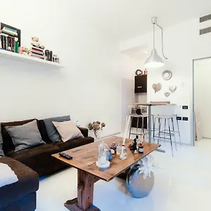 Giovio Loft - The House Of Travelers , Como Italien