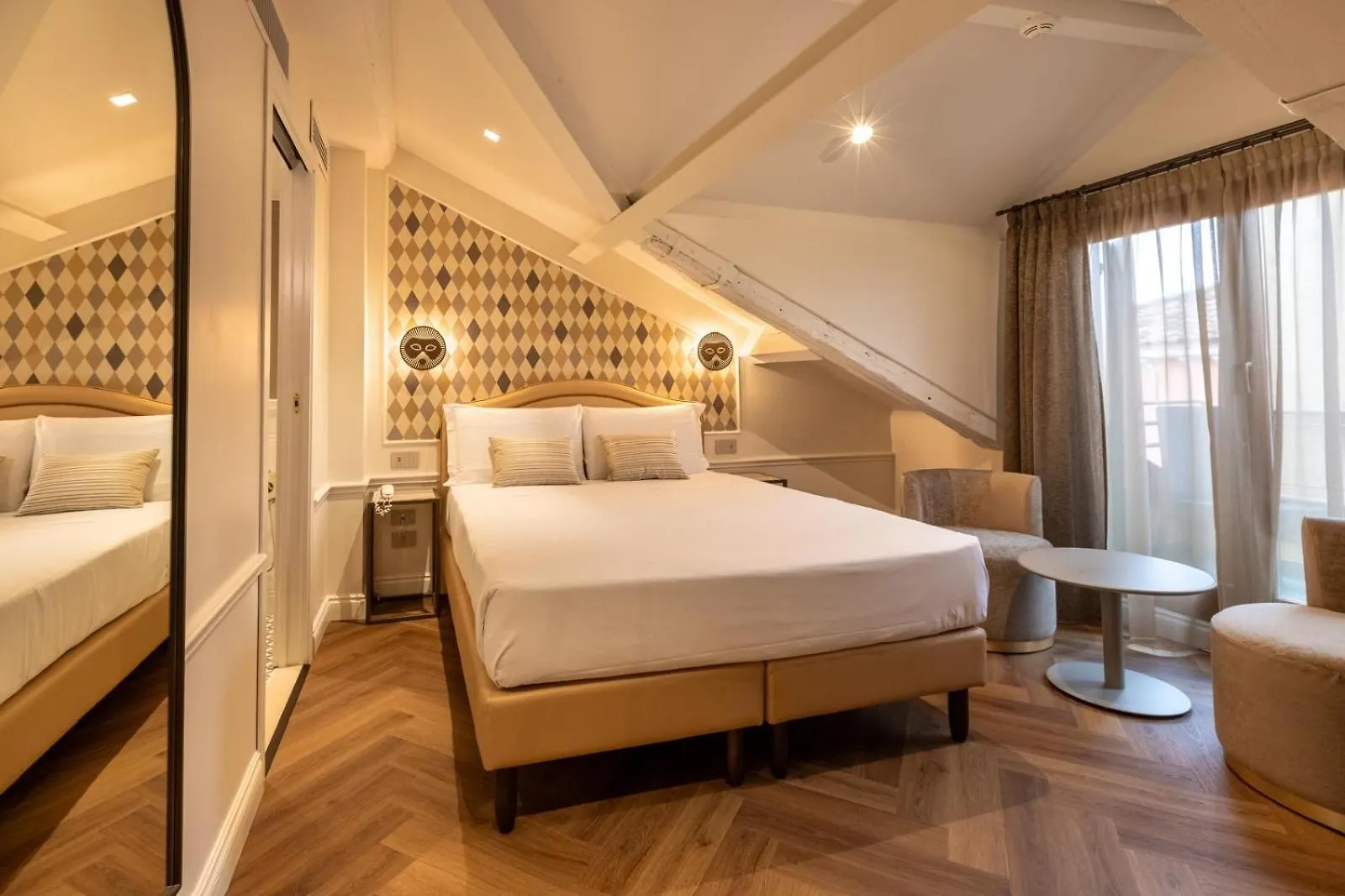 Hotel Arlecchino Venice 3*,  Italy