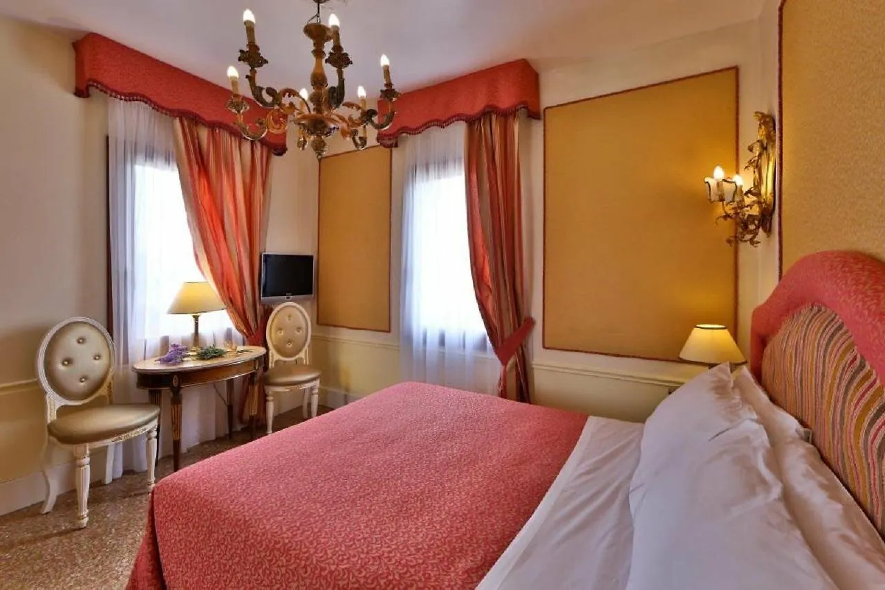 Hotel Arlecchino Venice