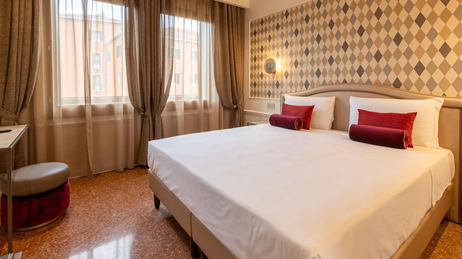 Hotel Arlecchino Venice Italy